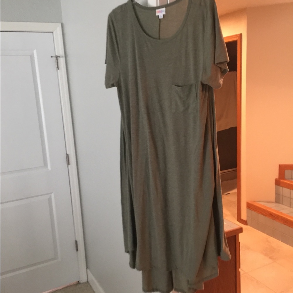 NWOT xl Carly lularoe